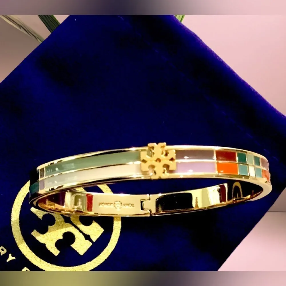TORY BURCH MULTICOLORED LACQUERED ENAMEL LOGO BRACELET